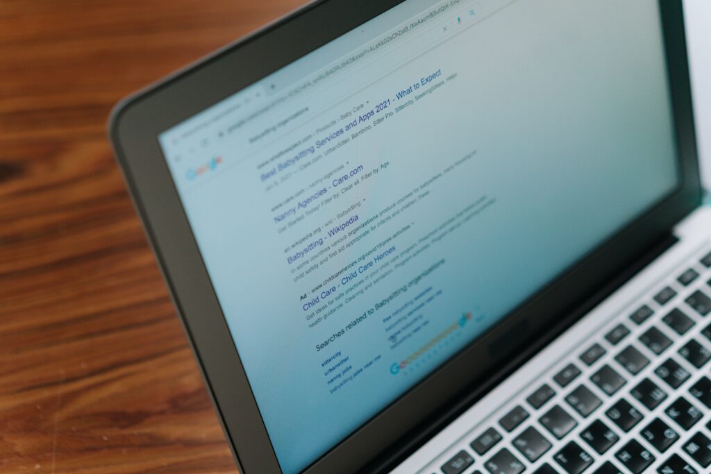 SEO laptop search results